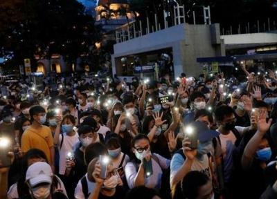 واکنش پلیس به حضور صدها معترض در هنگ کنگ