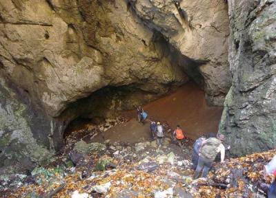 غار آویشو گیلان؛ زیبا، جذاب و شگفت انگیز