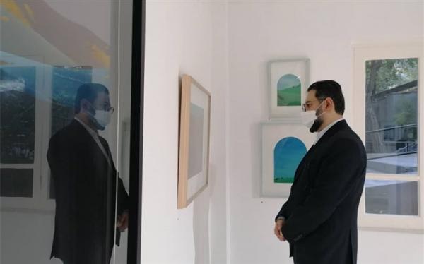 بازدید معاون هنری وزارت ارشاد از 2 نمایشگاه نقاشی بازدید معاون هنری وزارت ارشاد از 2 نمایشگاه نقاشی