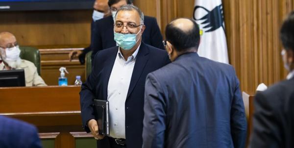ماجرای درگیری لفظی و فیزیکی با شهردار تهران ماجرای درگیری لفظی و فیزیکی با شهردار تهران